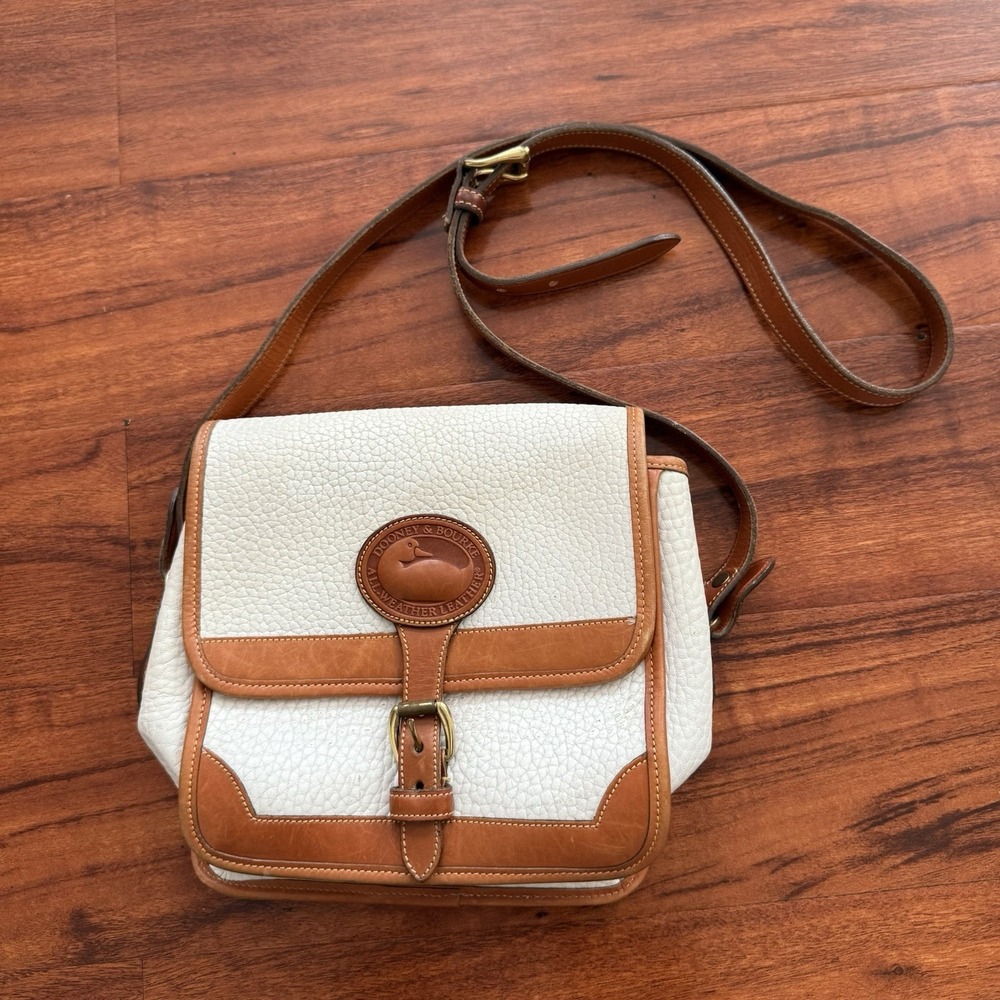 VTG Dooney & Bourke Surrey Crossbody Shoulder Bag, Brown/Cream RARE 9.5x7.5
